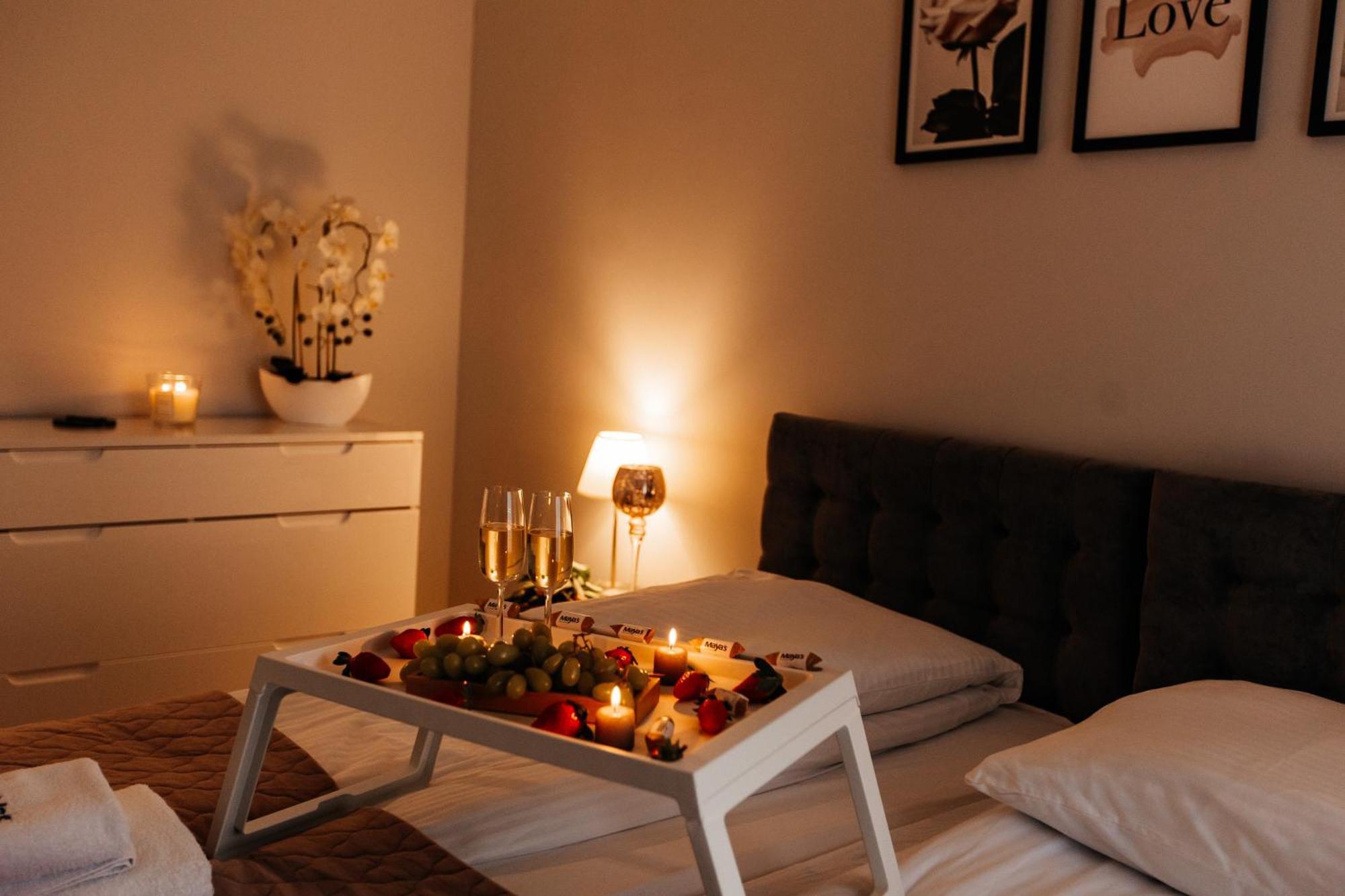 Maya'S Flats & Resorts 42 - Swietej Barbary กดัญสก์ ภายนอก รูปภาพ