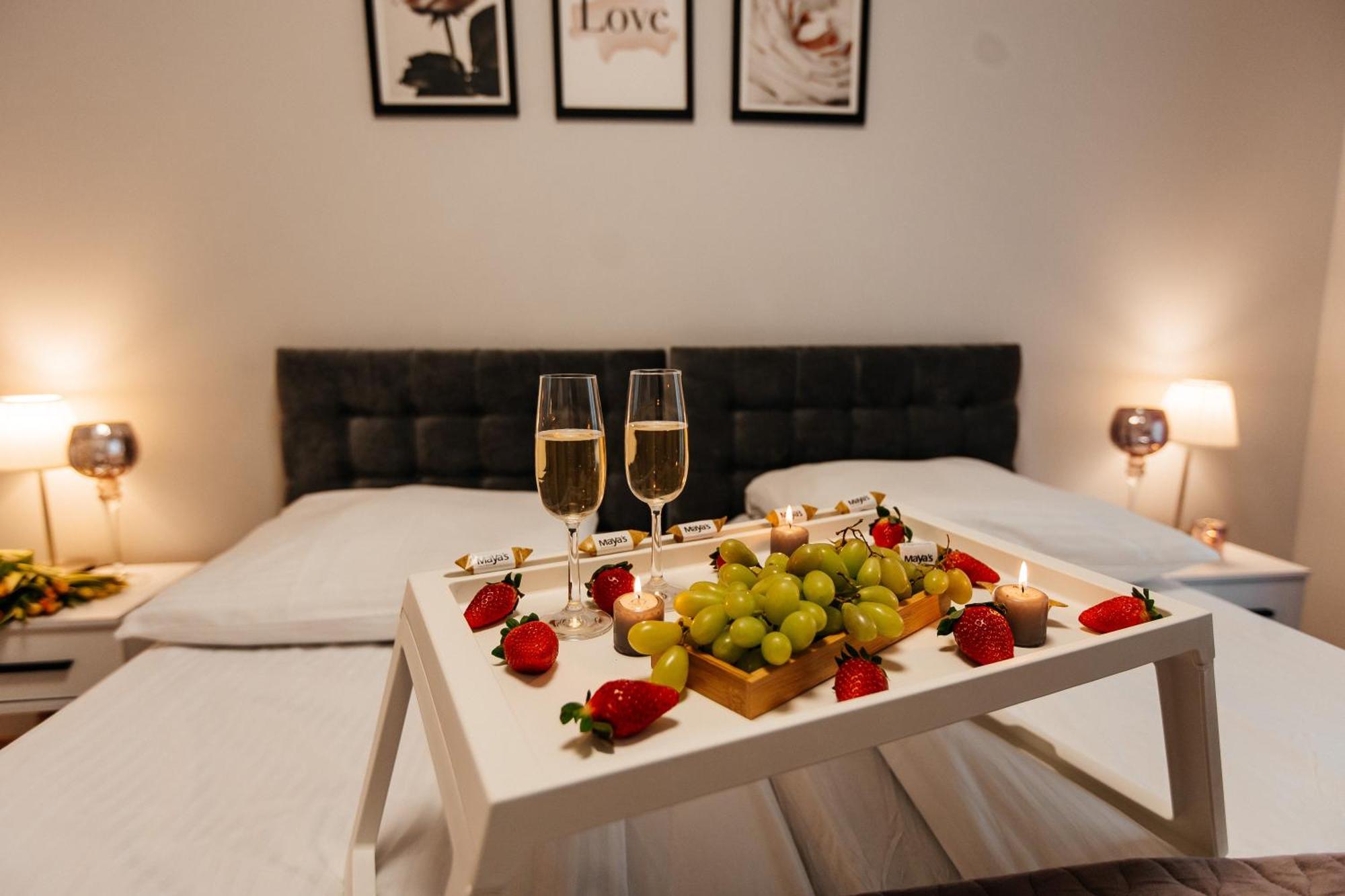 Maya'S Flats & Resorts 42 - Swietej Barbary กดัญสก์ ภายนอก รูปภาพ