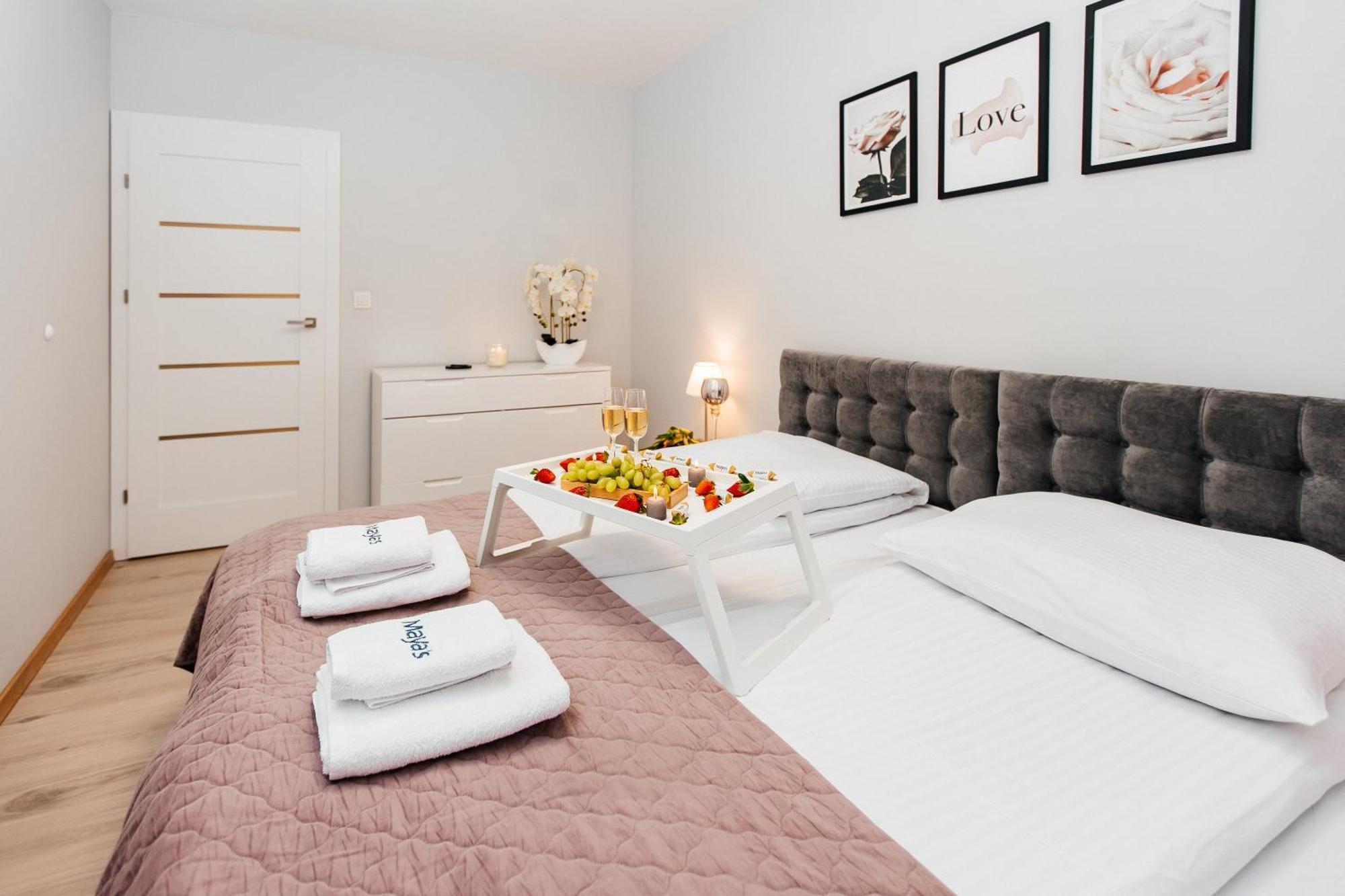 Maya'S Flats & Resorts 42 - Swietej Barbary กดัญสก์ ภายนอก รูปภาพ